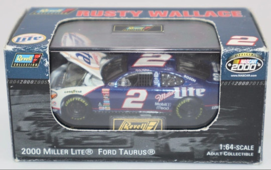 2 - Rusty Wallace - Miller Lite (2000)