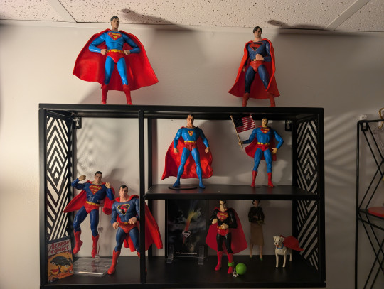 Display by BasharTeg