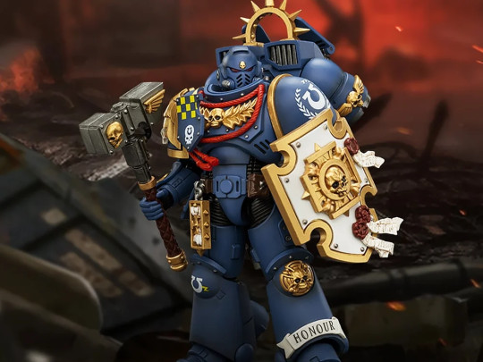 Ultramarines Captain
