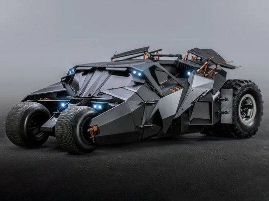 Batman Begins MMS596 Batmobile 1/6 Scale Collectible Vehicle