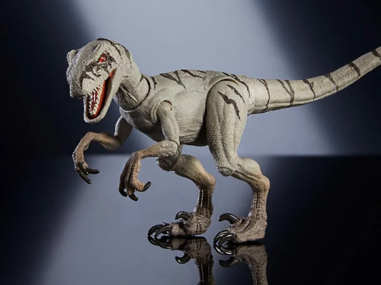 Jurassic World Hammond Collection Atrociraptor Ghost