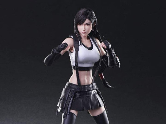 Final Fantasy VII: Remake Play Arts Kai Tifa Lockhart