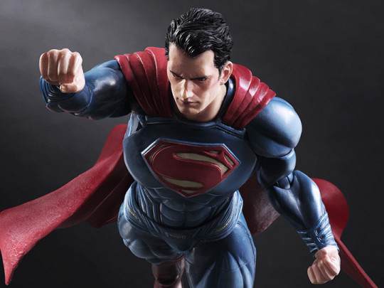 Batman v Superman Play Arts Kai Superman