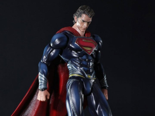 Man of Steel Play Arts Kai Superman