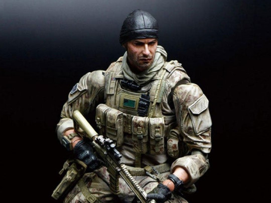 Medal of Honor Play Arts Kai Preacher