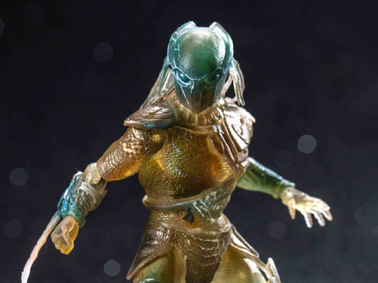 Predators Falconer Predator (Active Camouflage) PX Previews Exclusive