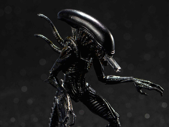 Alien vs. Predator Alien Warrior PX Previews Exclusive