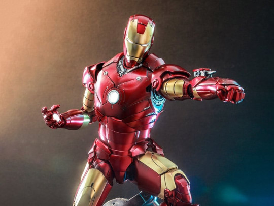 Iron Man MMS664D48 Iron Man Mark III (Ver. 2.0)