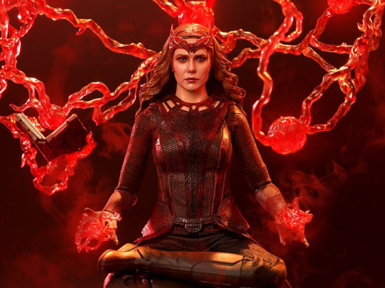 Doctor Strange in the Multiverse of Madness MMS653 Scarlet Witch Deluxe