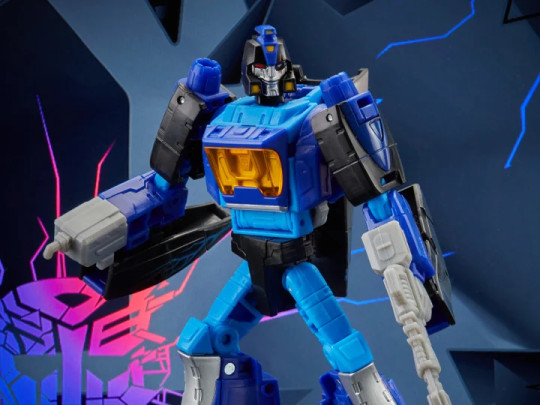 Transformers Generations Shattered Glass Blurr Exclusive