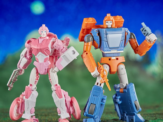 Transformers: Legacy Evolution Deluxe Cybertronian Erial and Dion War Dawn Exclusive Two-Pack
