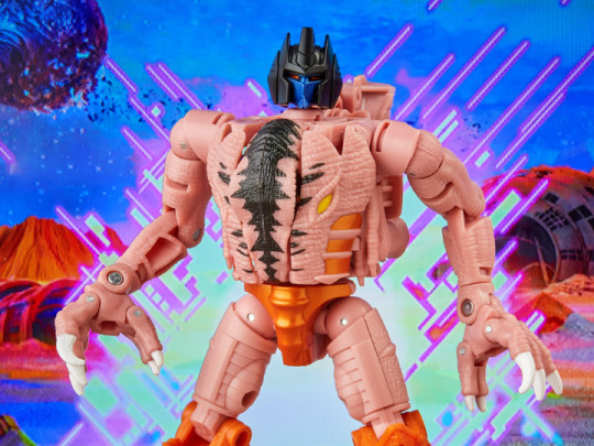 Transformers: Legacy Buzzworthy Bumblebee Voyager Heroic Maximal Dinobot Exclusive