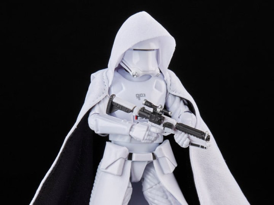 First Order Elite Snowtrooper (Rise of Skywalker) Exclusive Figure
