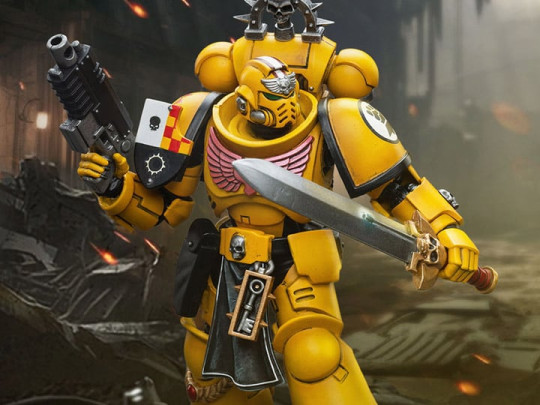 Imperial Fists Lieutenant with Power Sword