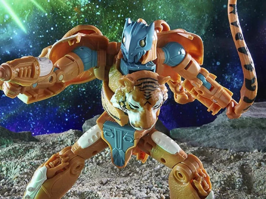 Transformers War for Cybertron: Kingdom Golden Disk Collection Voyager Mutant Tigatron Exclusive