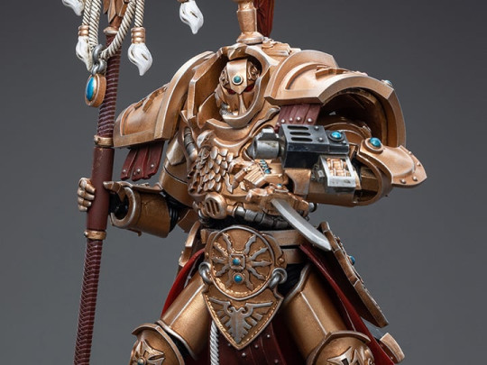 Adeptus Custodes Vexilus Praetor in Allarus Terminator Armor Phelam Tolguror