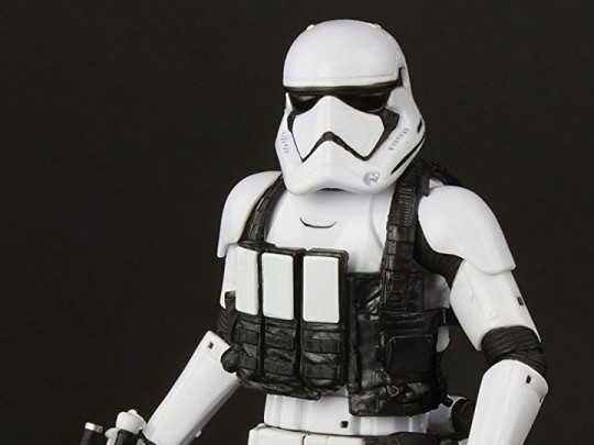First Order Stormtrooper With Gear (The Last Jedi) Exclusive