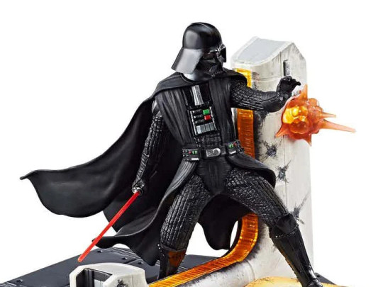 Centerpiece 01 Darth Vader Statue