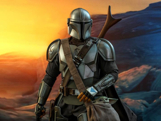 The Mandalorian QS016 The Mandalorian and The Child 1/4 Scale Collectible Figure