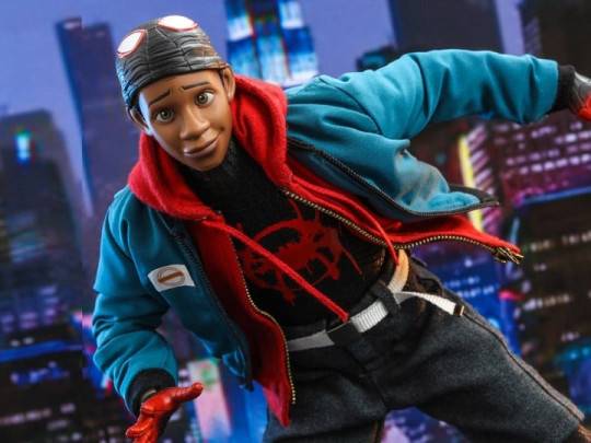 Spider-Man: Into the Spider-Verse MMS567 Miles Morales