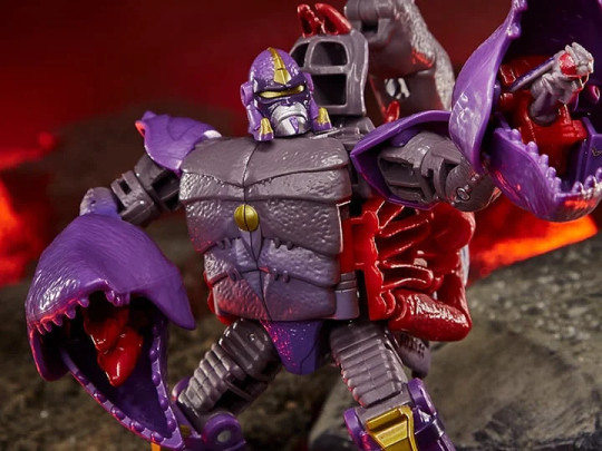 Transformers War for Cybertron: Kingdom Deluxe Scorponok