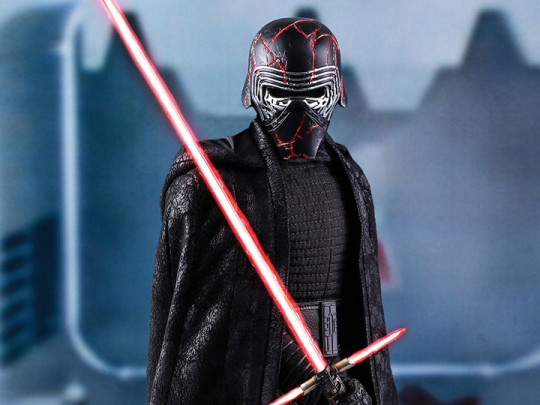 Star Wars: The Rise of Skywalker MMS560 Kylo Ren 1/6 Scale Collectible Figure