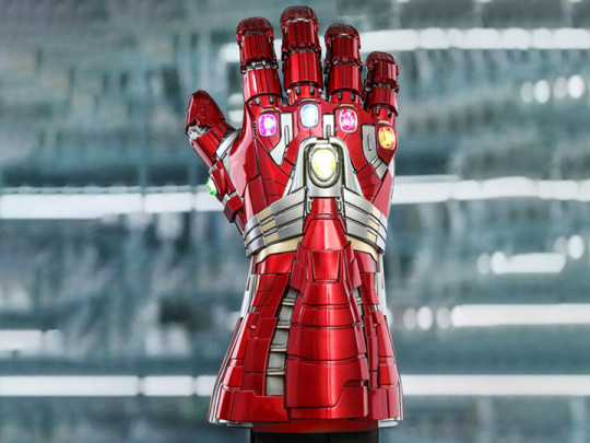 Avengers: Endgame LMS008 Nano Gauntlet (Hulk Ver.) Life-Size Collectible