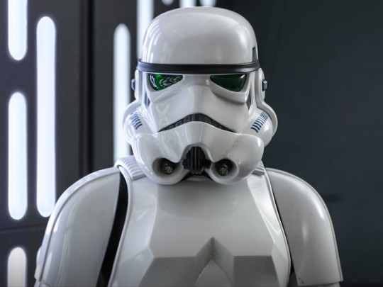 Star Wars MMS515 Stormtrooper (Deluxe)
