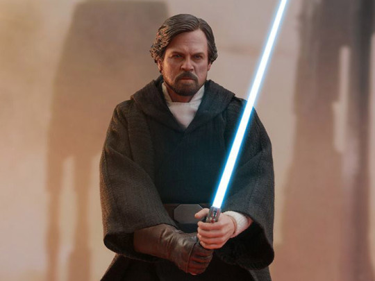 Star Wars: The Last Jedi MMS507 Luke Skywalker (Crait) 1/6 Scale Collectible Figure