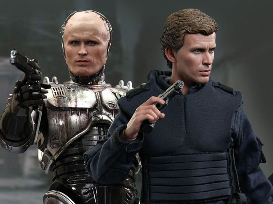 RoboCop MMS266 RoboCop (Battle Damaged Ver.) & Alex Murphy s Set + $100 BBTS Store Credit Bonus
