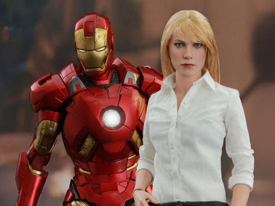 Iron Man 3 MMS311 Pepper Potts & Mark IX s Set + $150 BBTS Store Credit Bonus