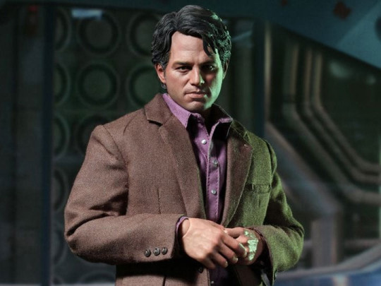 The Avengers MMS229 Bruce Banner + $75 BBTS Store Credit Bonus
