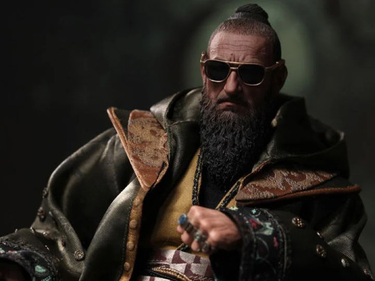Iron Man 3 MMS211 The Mandarin + $125 BBTS Store Credit Bonus