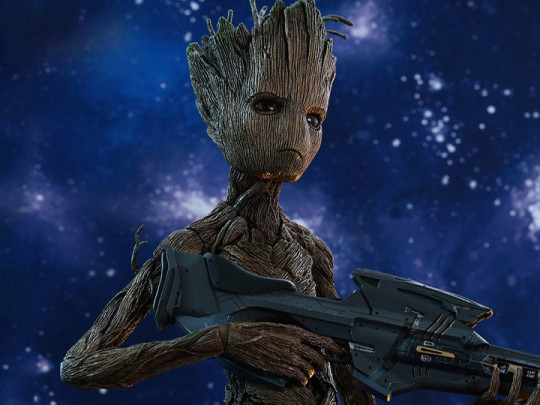 Avengers: Infinity War MMS475 Groot 1/6 Scale Collectible Figure