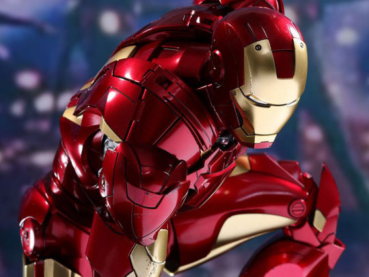 Iron Man 2 MMS461D21 Iron Man Mark IV