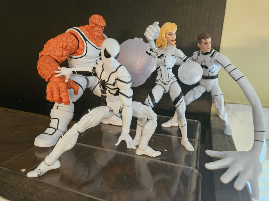 Display by ikaris_solid_6881