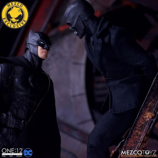 Batman: Sovereign Knight vs Black Mask - Deluxe Boxed Set