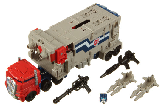 Display by Nuggeit: Powermaster Optimus Prime (Titans Return)