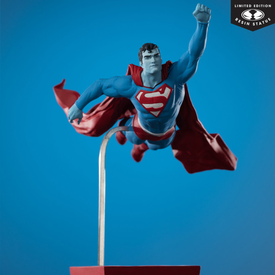 Superman Red And Blue: Superman By Lee Bermejo 1:10 Scale Resin Statue