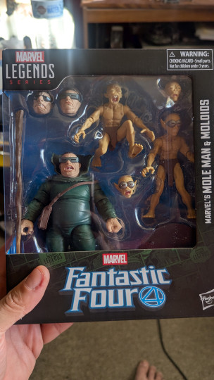 Display by Loganxdanstoys