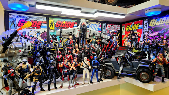 Display by ikaris_solid_6881